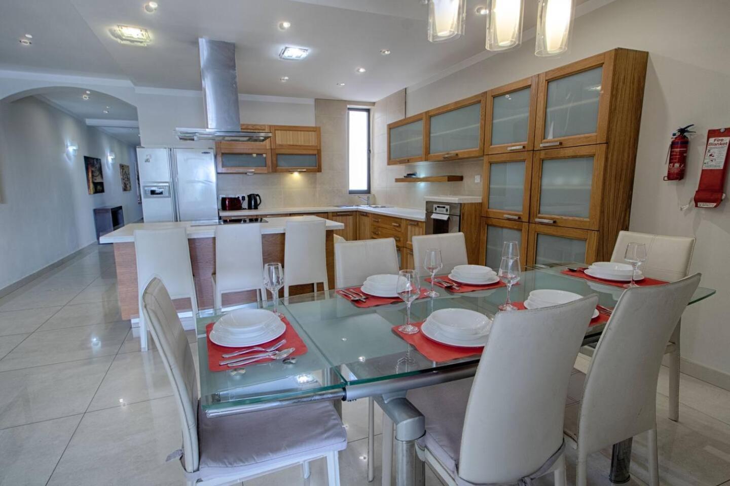 The Strand Apartments By Homely Sliema Luaran gambar